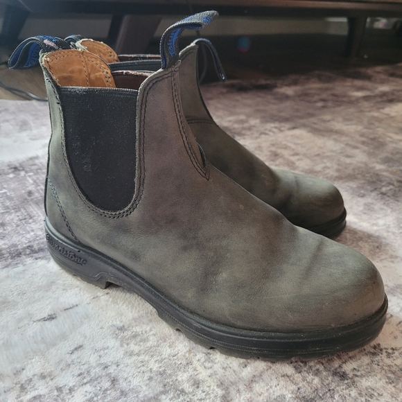 SOLD - Blundstone boots sz 3.5 (6.5 US) - Picture 2 of 6